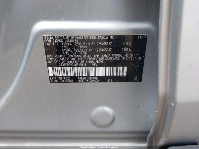 2T3BFREV3JW719918 Toyota RAV4 LE