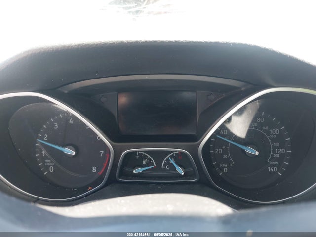 1FADP3K27GL374603 Ford FOCUS SE