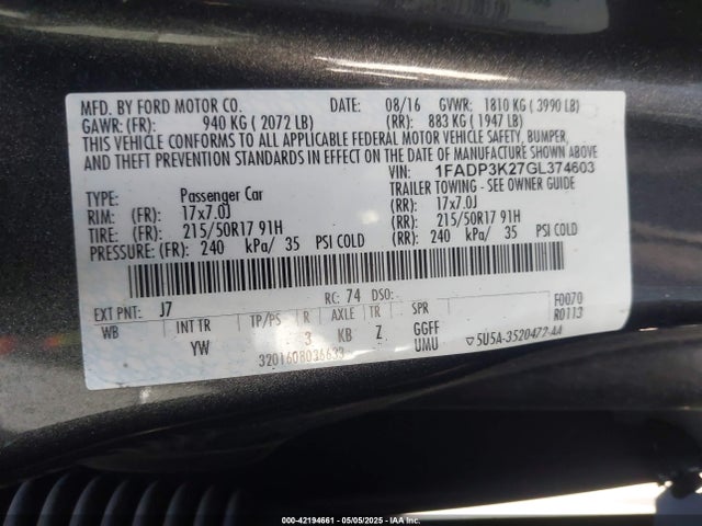 1FADP3K27GL374603 Ford FOCUS SE