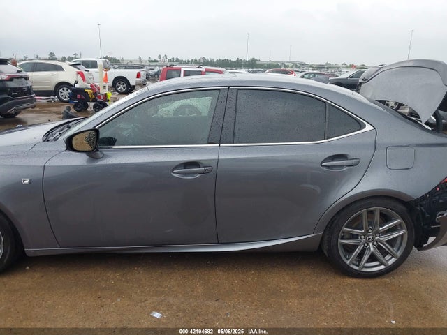 JTHBA1D2XH5048870 Lexus IS 200T