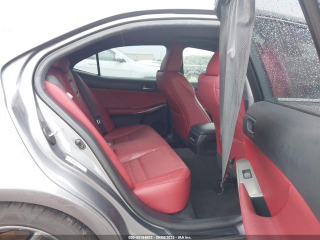 JTHBA1D2XH5048870 Lexus IS 200T