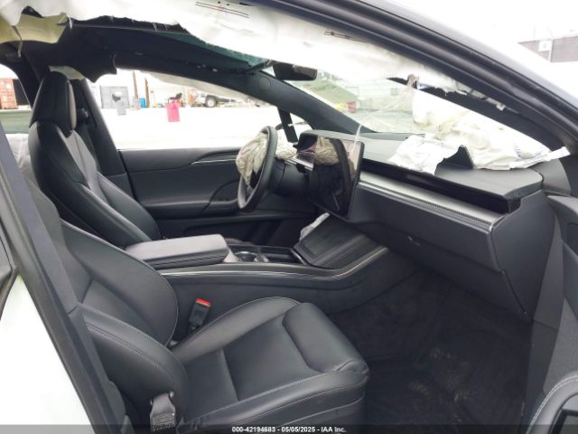 2023 TESLA MODEL X 7SAXCBE65PF400262 Photo 4