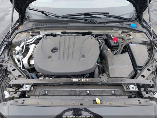 7JRL12FT3PG227211 Volvo S60 B5 Plus Black Edition