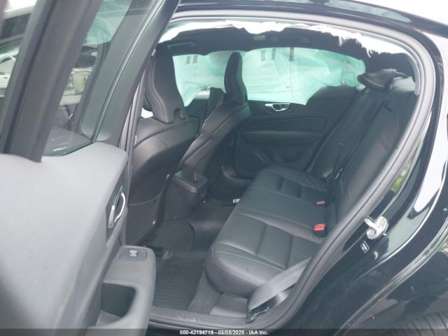 7JRL12FT3PG227211 Volvo S60 B5 Plus Black Edition