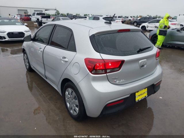 2023 KIA RIO 5-DOOR 3KPA25AD3PE529800 Photo 2