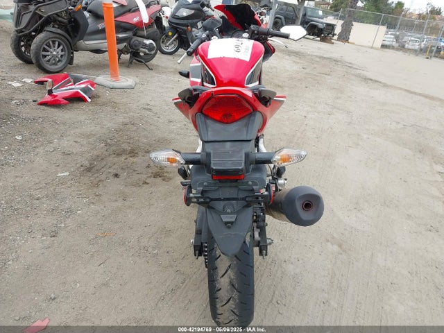 MLHNC5106L5600504 Honda Cbr300r