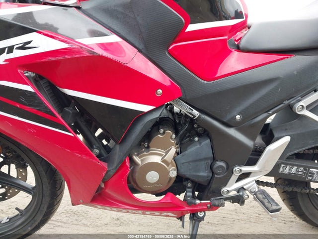 MLHNC5106L5600504 Honda Cbr300r