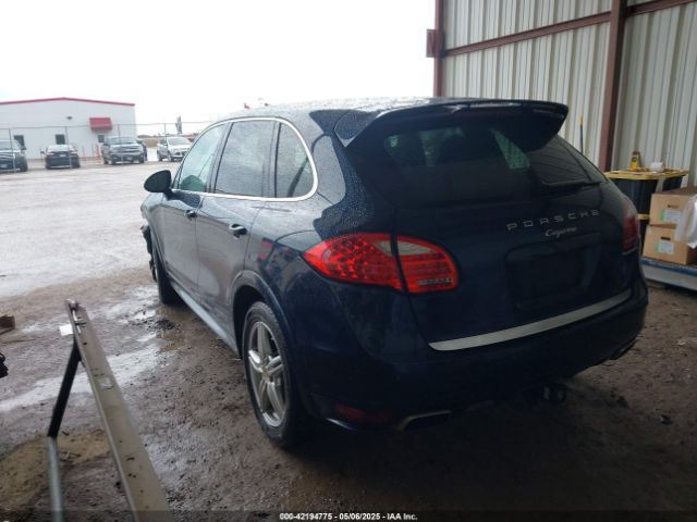 2013 PORSCHE CAYENNE WP1AA2A27DLA12131 Photo 2