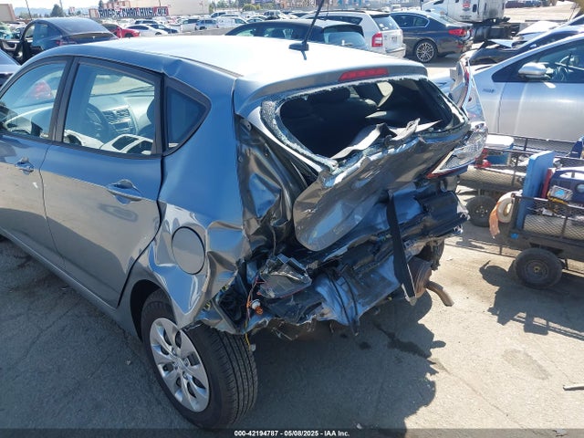KMHCT5AE8HU363240 Hyundai ACCENT SE