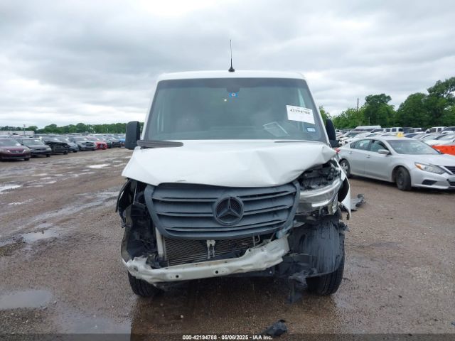 W1Y40BHY4MT064355 Mercedes-Benz Sprinter 2500 Standard Roof I4