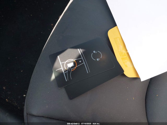 2025 TESLA MODEL Y 7SAYGDEDXSF304056 Photo 10