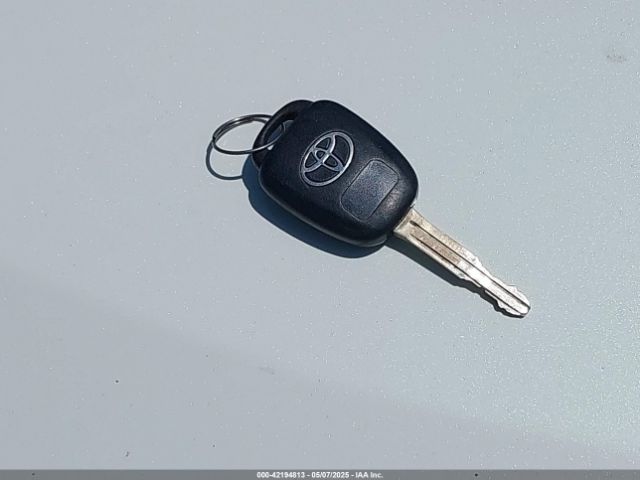 JTDKDTB38E1560629 Toyota Prius C One