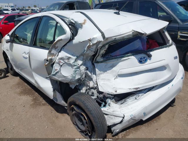 JTDKDTB38E1560629 Toyota Prius C One