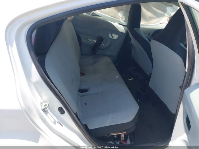 JTDKDTB38E1560629 Toyota Prius C One