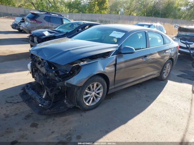 2019 HYUNDAI SONATA 5NPE24AF8KH810752 Photo 1