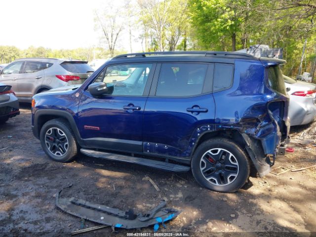ZACCJBCTXGPD85759 Jeep Renegade Trailhawk