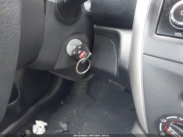 3N1CN7AP5HK431413 Nissan Versa 1.6 Sv