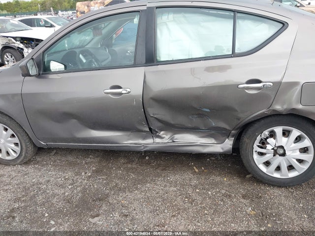 3N1CN7AP5HK431413 Nissan Versa 1.6 Sv