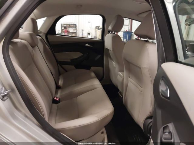 1FADP3F20HL245291 Ford FOCUS SE