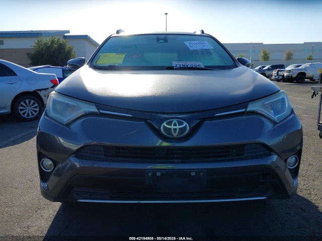 2T3WFREV2HW349394 Toyota Rav4 Xle