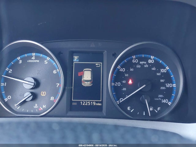 2T3WFREV2HW349394 Toyota Rav4 Xle