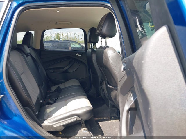 1FMCU0GDXHUD57325 Ford ESCAPE SE