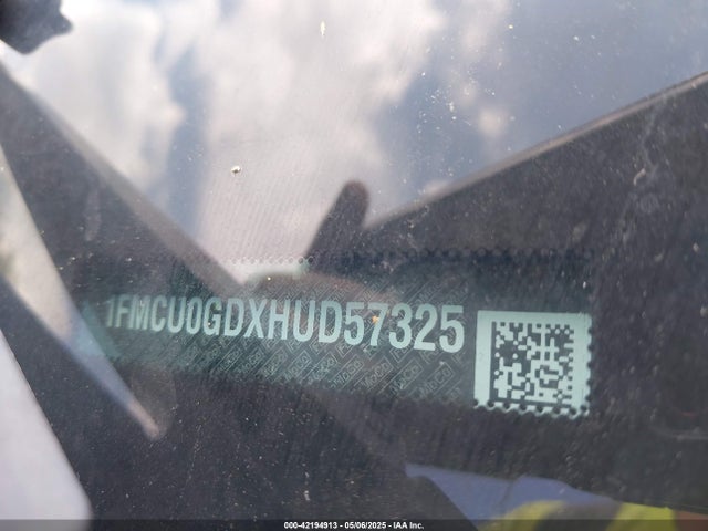 1FMCU0GDXHUD57325 Ford ESCAPE SE