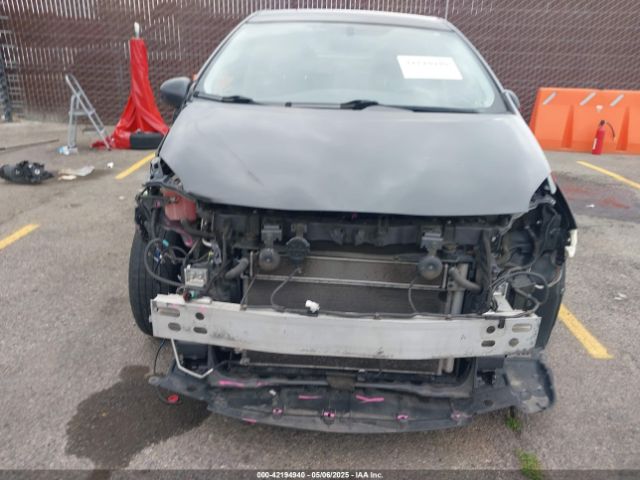 JTDKN3DU4F1997127 Toyota Prius Four