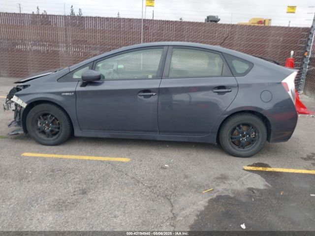 JTDKN3DU4F1997127 Toyota Prius Four