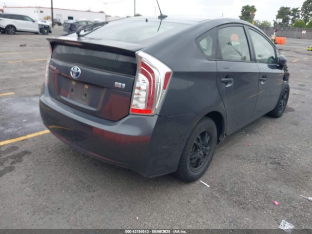 JTDKN3DU4F1997127 Toyota Prius Four