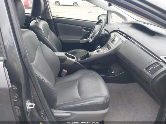 JTDKN3DU4F1997127 Toyota Prius Four