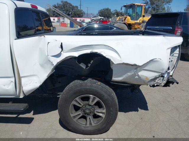 5TFRX5GN8HX102277 Toyota Tacoma Sr