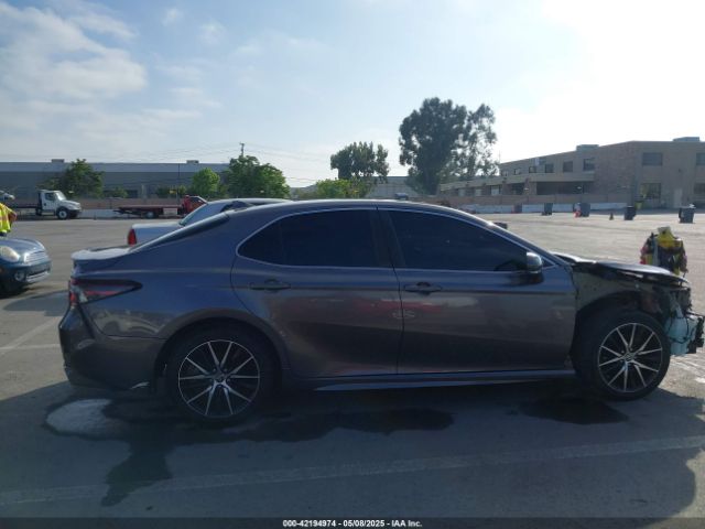 4T1G11AK3NU619365 Toyota CAMRY SE