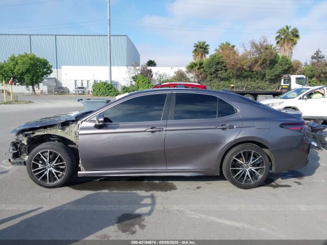 4T1G11AK3NU619365 Toyota CAMRY SE