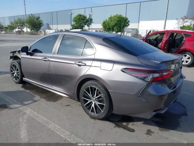 4T1G11AK3NU619365 Toyota CAMRY SE