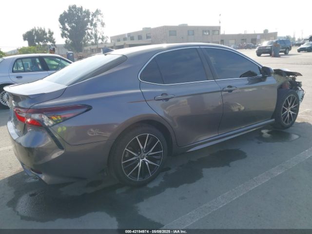 4T1G11AK3NU619365 Toyota CAMRY SE
