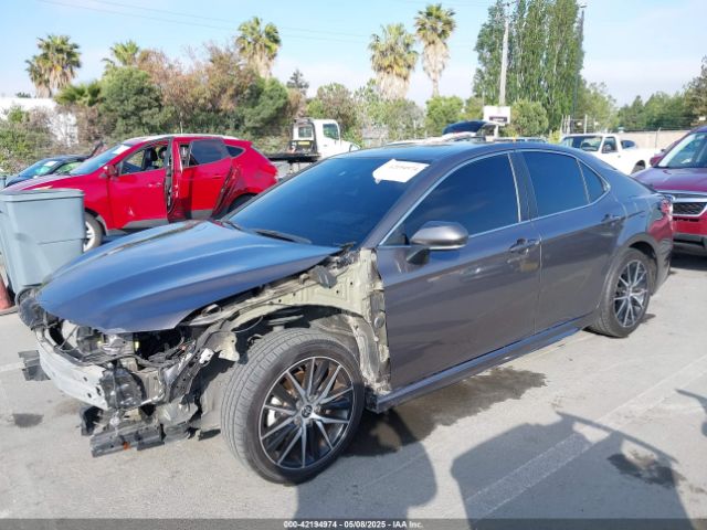 4T1G11AK3NU619365 Toyota CAMRY SE