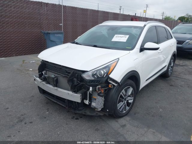 KNDCM3LD6L5403988 KIA Niro Plug-in Hybrid Lxs