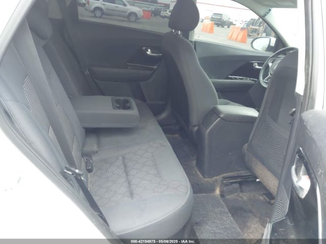 KNDCM3LD6L5403988 KIA Niro Plug-in Hybrid Lxs
