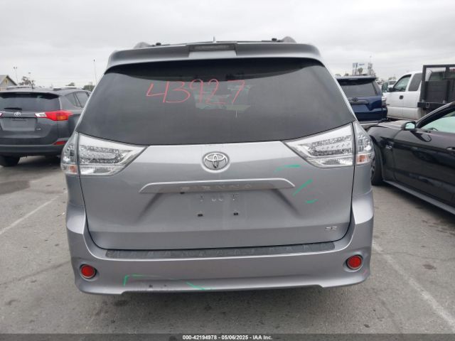 5TDXZ3DC0JS949511 Toyota Sienna Se 8 Passenger