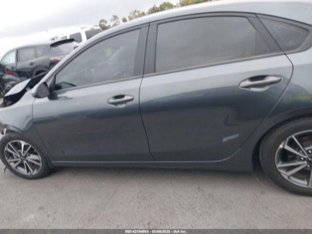 3KPF24AD7PE563187 KIA Forte Lxs