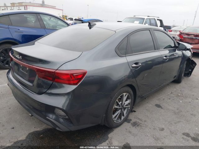 3KPF24AD7PE563187 KIA Forte Lxs