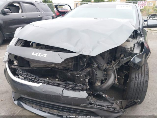 3KPF24AD7PE563187 KIA Forte Lxs