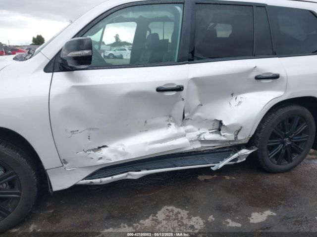 JTJDY7AX2M4340275 Lexus Lx 570 Three-row
