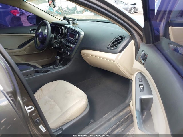 5XXGM4A78EG329217 KIA Optima Lx