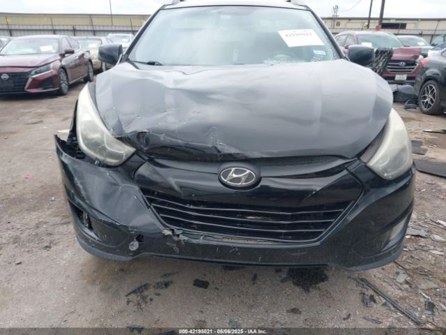 KM8JU3AG4FU112903 Hyundai TUCSON SE