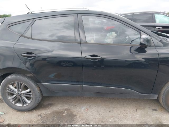 KM8JU3AG4FU112903 Hyundai TUCSON SE
