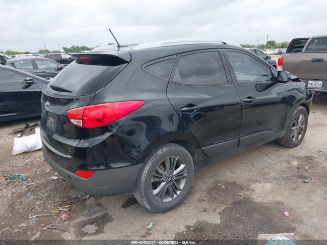 KM8JU3AG4FU112903 Hyundai TUCSON SE