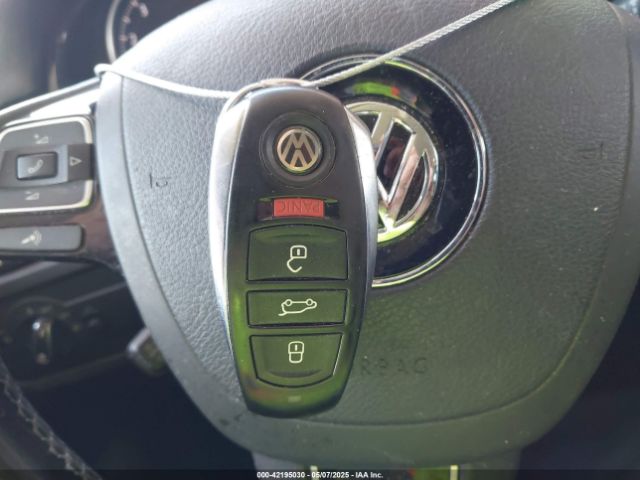 2016 VOLKSWAGEN TOUAREG WVGEF9BP0GD012148 Photo 10