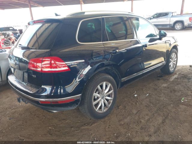 2016 VOLKSWAGEN TOUAREG WVGEF9BP0GD012148 Photo 3